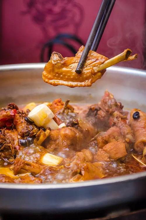 烧鸡公吃瓜,夏日美食新风尚